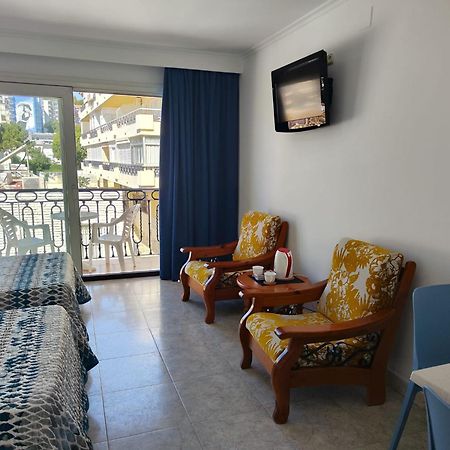 Apartamentos Leonor Carihuela Torremolinos Exterior foto