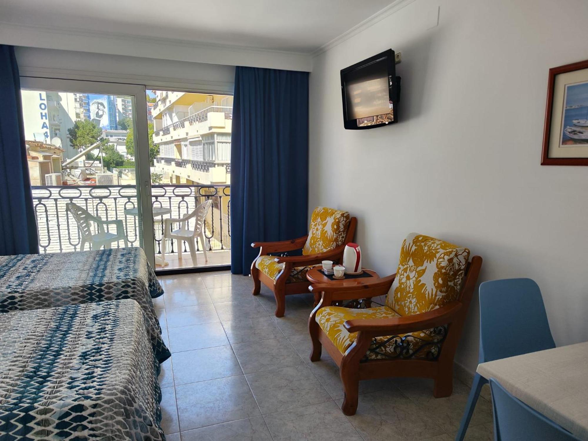 Apartamentos Leonor Carihuela Torremolinos Exterior foto