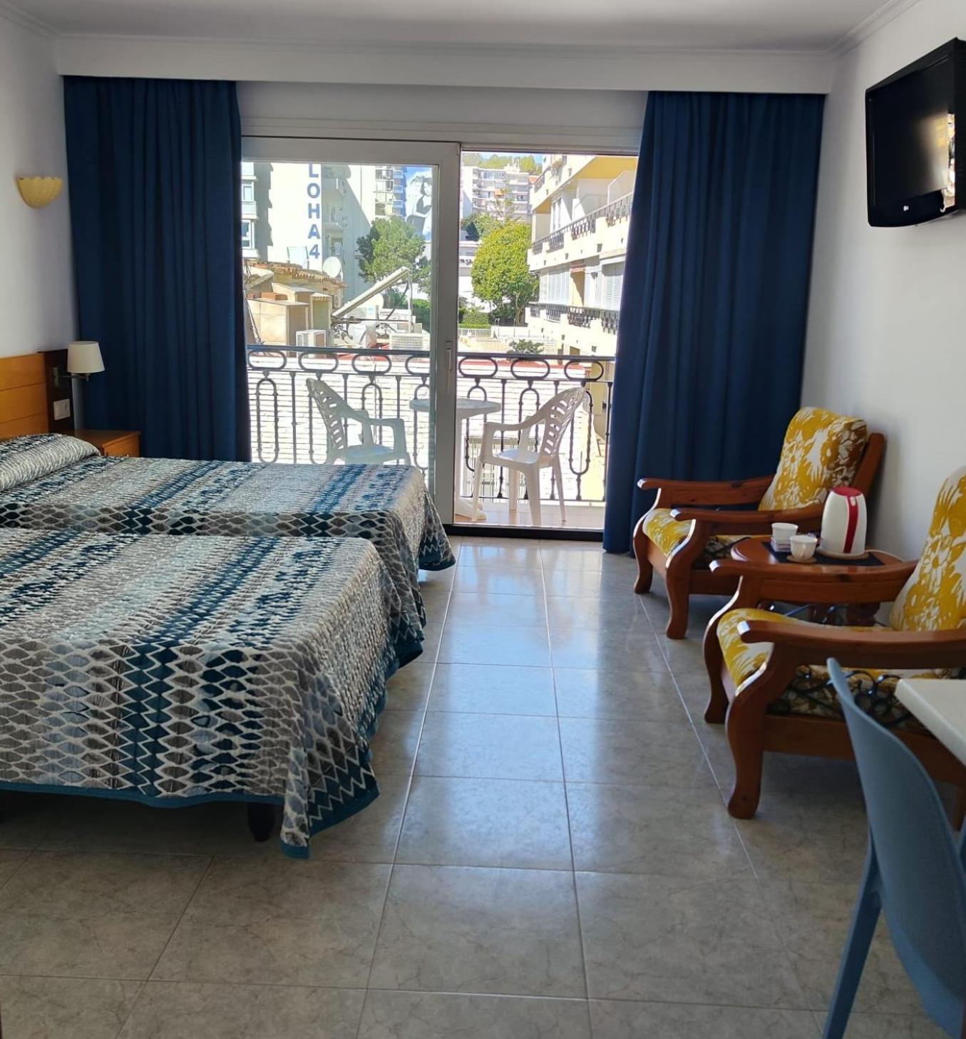 Apartamentos Leonor Carihuela Torremolinos Exterior foto