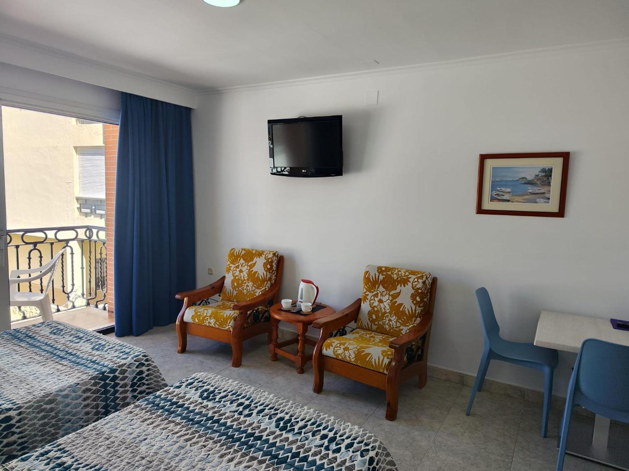 Apartamentos Leonor Carihuela Torremolinos Exterior foto