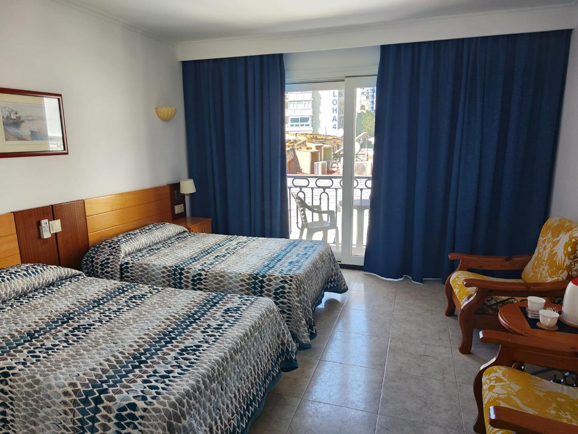 Apartamentos Leonor Carihuela Torremolinos Exterior foto