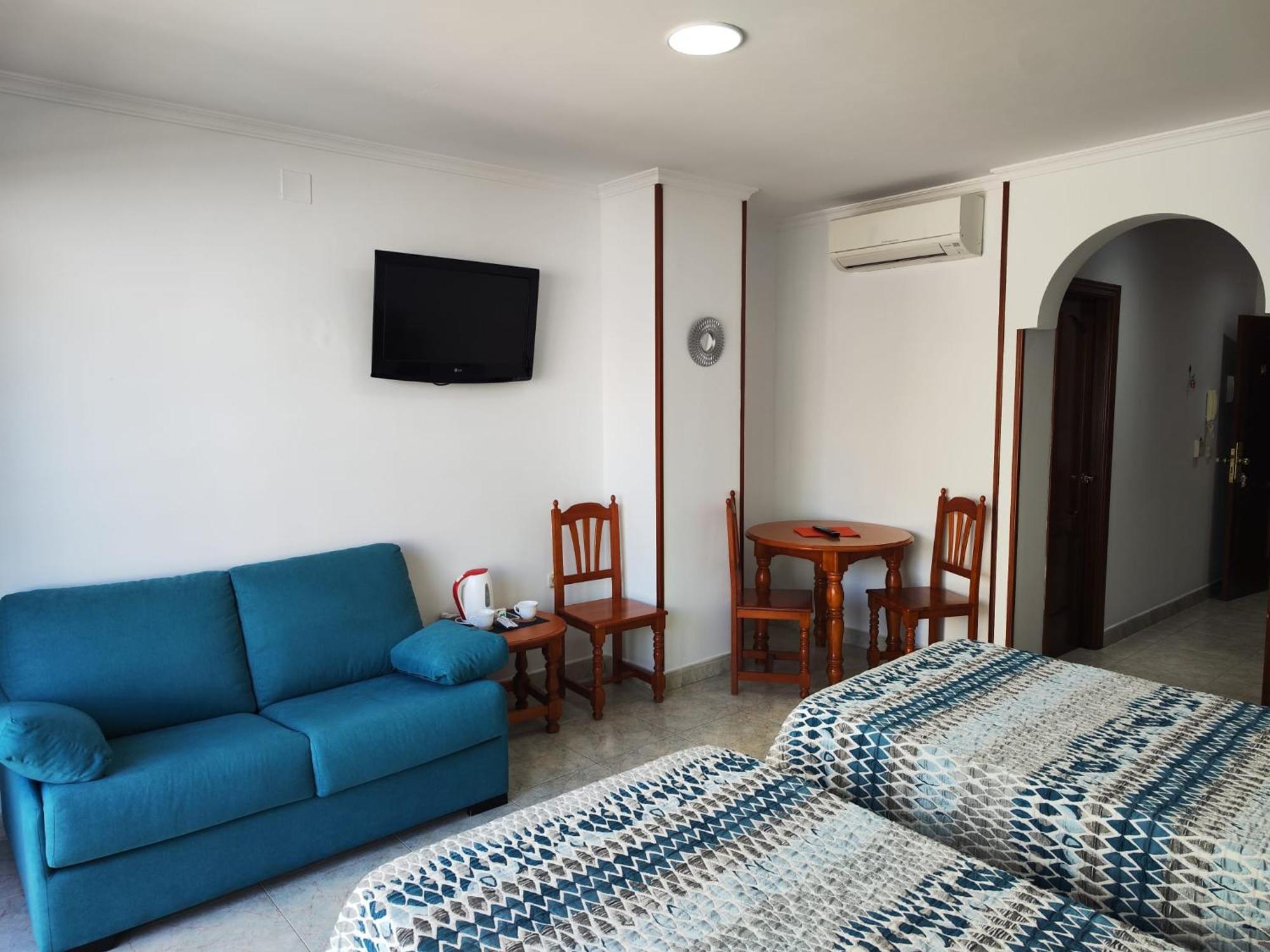 Apartamentos Leonor Carihuela Torremolinos Exterior foto
