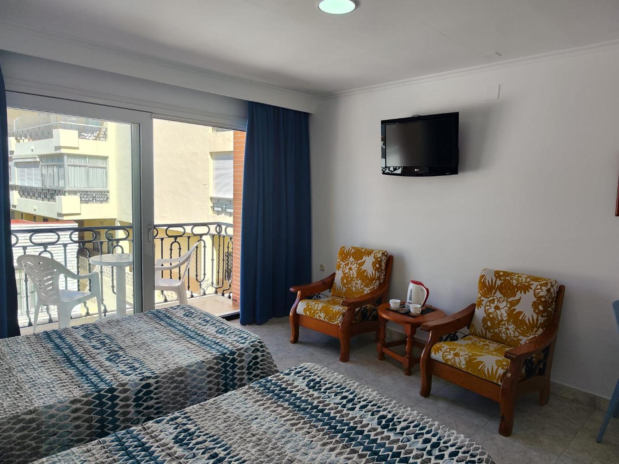 Apartamentos Leonor Carihuela Torremolinos Exterior foto