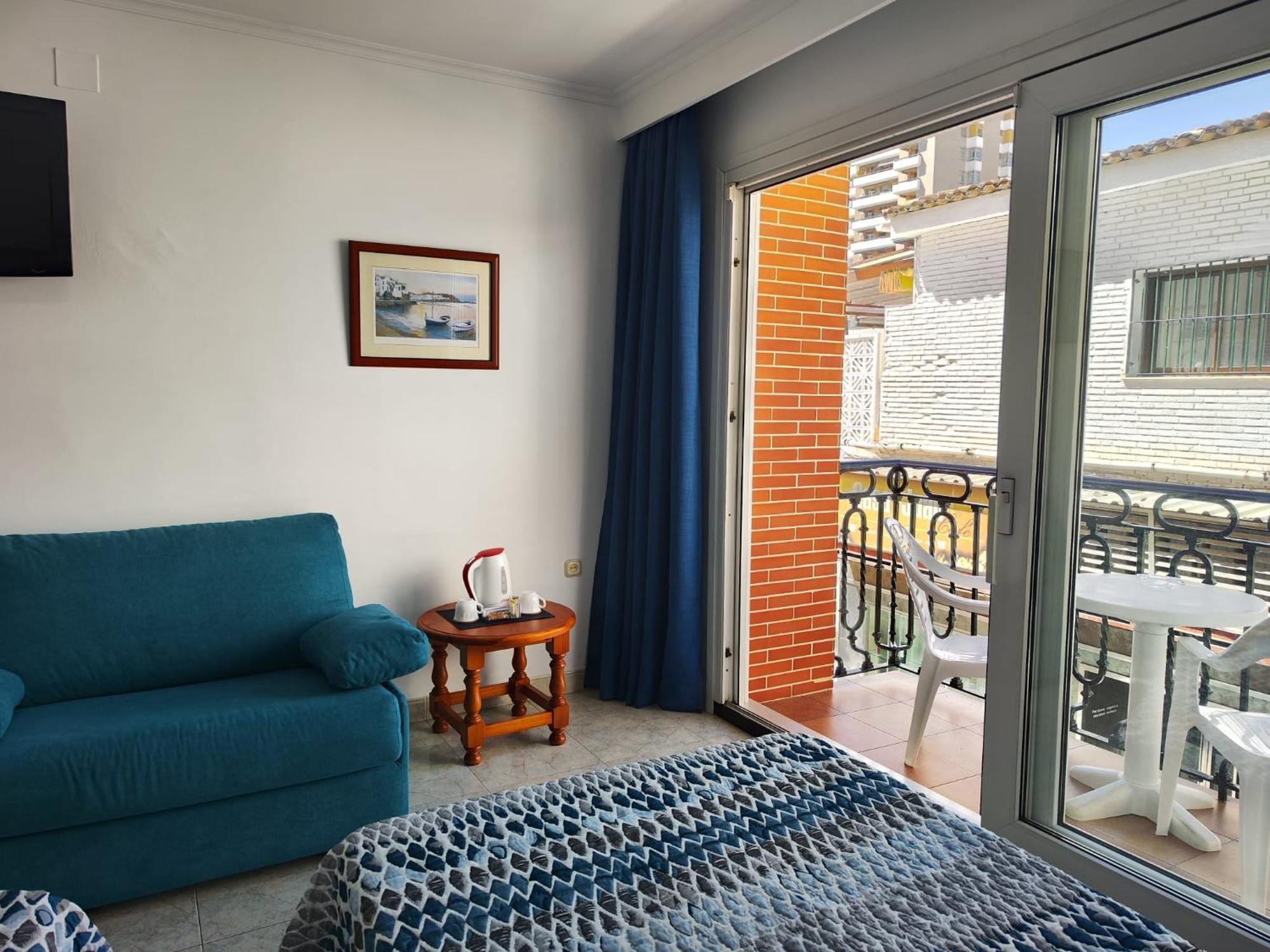Apartamentos Leonor Carihuela Torremolinos Exterior foto